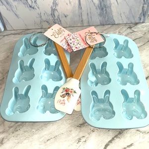 NEW CWC Happy Easter bunny mold and spatula set of 2